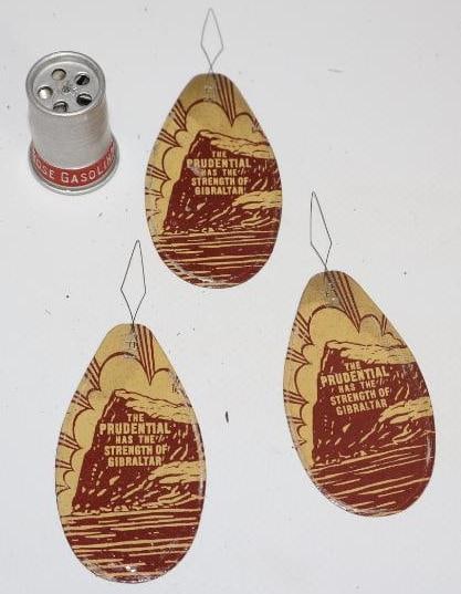 Group of 4 White Rose Gasoline and Prudential Insurance Advertising Thimble and Needle Threaders: largest 1" x 2.75"