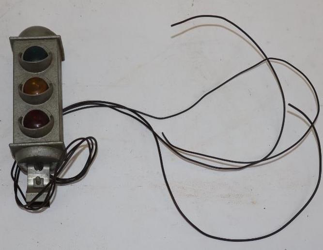 Stadco Lifesaver Accessory Automobile Traffic Light Styled Taillight (1 of 3)