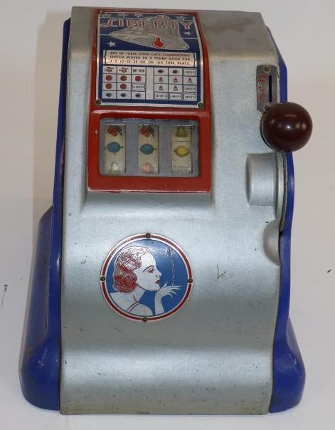 Liberty 5 Cent Antique Slot Machine (1 of 6)