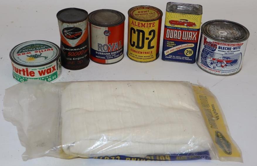 Group of 7 Car Care Products and Polishing Cloth: largest 7" x 10" x 2"