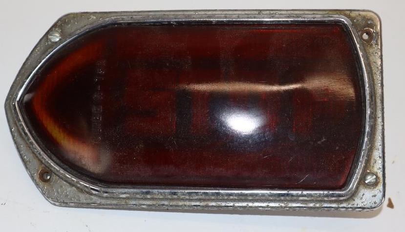 Commercial Truck / Bus Stop Taillight (1 of 2)