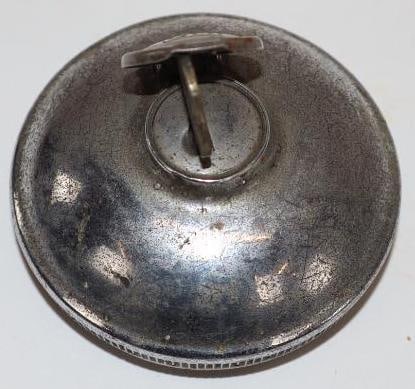 GM Locking Gas Cap with Key: 3" x 3" x 2"
