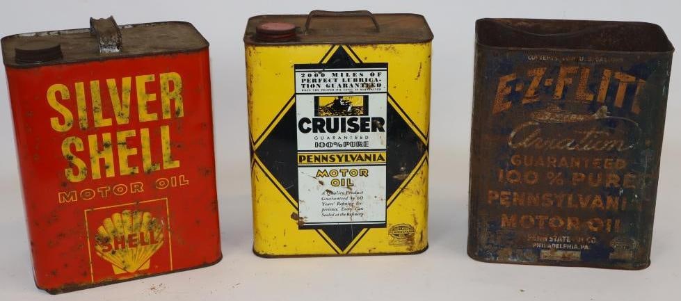 Group of 3 Cruiser, E-Z Flite, and Silver Shell 2 Gallon Oil Cans (1 of 4)