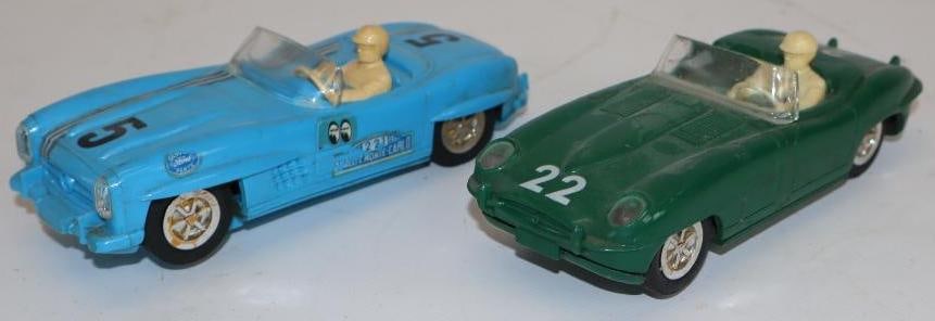 Group of 2 Louis Marx Toy Racing Slot Cars 1/32 Scale (1 of 3)