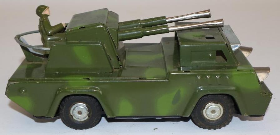 Tin Litho Army Tank Truck: 7.25" x 3.25" x 3"