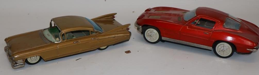Group of 2 Tin Litho Battery Operated Split Window Corvette and Cadillac Toy Cars (1 of 5)