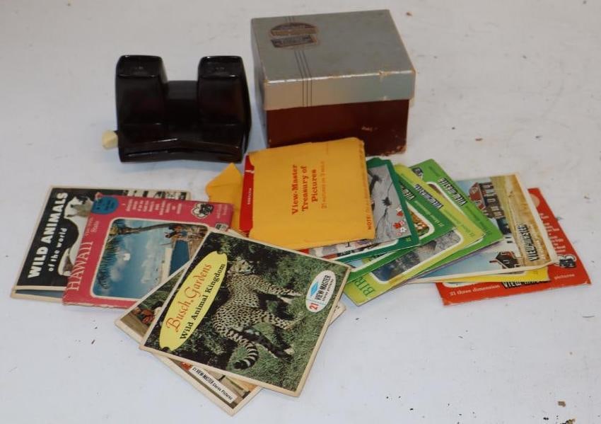 Group of 15 View Masters and Slides (1 of 5)