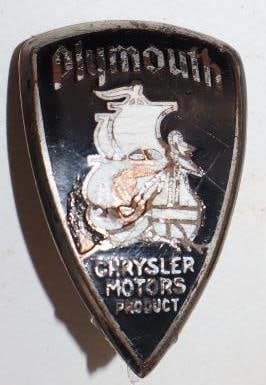 1931-1937 Plymouth Chrysler Radiator Emblem (1 of 2)