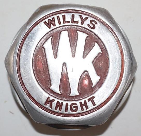 Willys Knight Threaded Automobile Hub Cap (1 of 2)