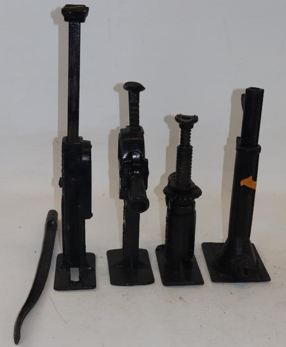 Group of 4 Buckeye & Other Vintage Automobile Car Jacks (1 of 7)