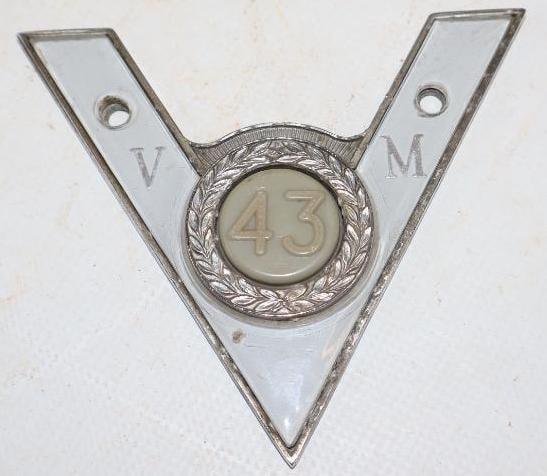 Company of Veteran Motorists 43 Year Membership Radiator Badge (1 of 2)