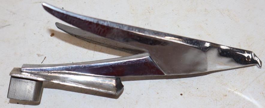 1931 Hudson Hood Ornament (1 of 3)