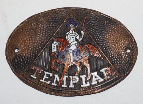 1919-1924 Templar Cloisonne Radiator Emblem: 3x2