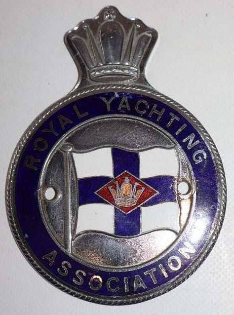 US Royal Yachting Association Cloisonne Radiator Badge: 3x4.25