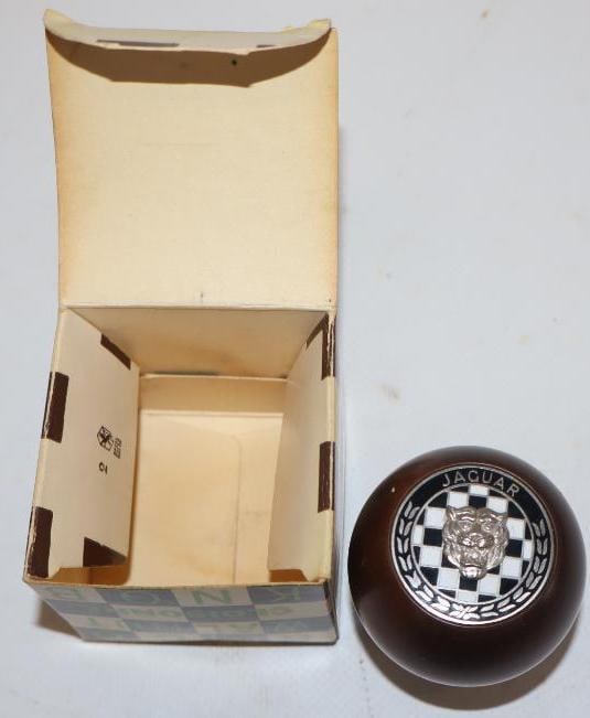 NOS Jaguar Amco Walnut Cloisonne Shift Knob In Original Box: 2x2x2