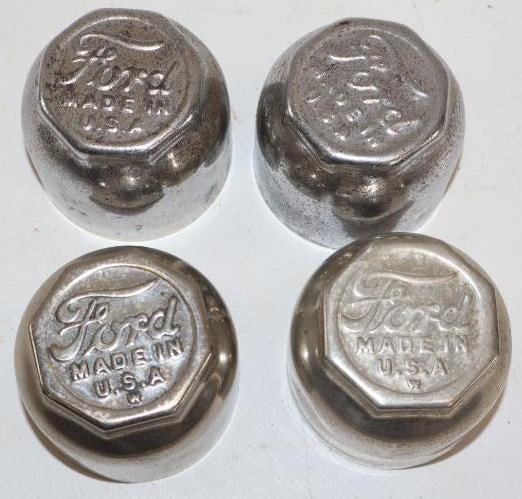Group of 4 Ford Script Threaded Automobile Hubcaps (1 of 2)