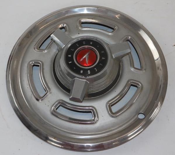 1965-66 Ford Falcon Spinner Hubcap (1 of 3)