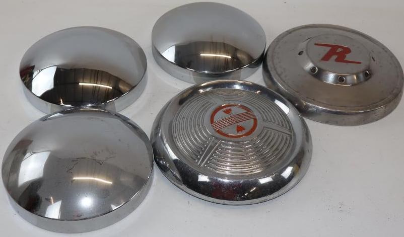 Group of 5 Oldsmobile, AMC Rambler, & Other Dog Dish Style Hubcaps (1 of 6)