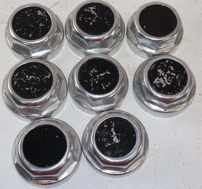 Group of 8 Unbranded Aluminum Threaded Automobile Hubcaps (1 of 2)