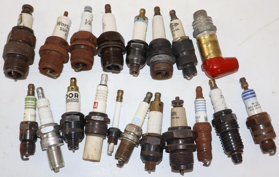 Group of 17 Early Automobile Spark Plugs (1 of 13)