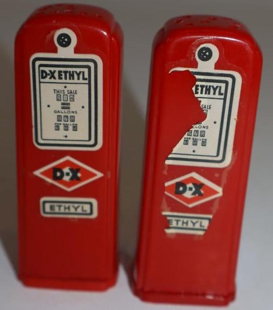 Pair Of DX Ethyl Gas Pump Shaped Salt & Pepper Shakers (1 of 3)