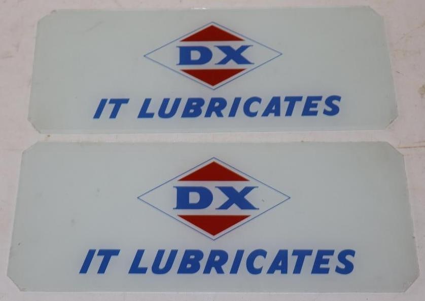 Pair Of DX It Lubricates Gas Pump Advertising Ad Glass (1 of 4)