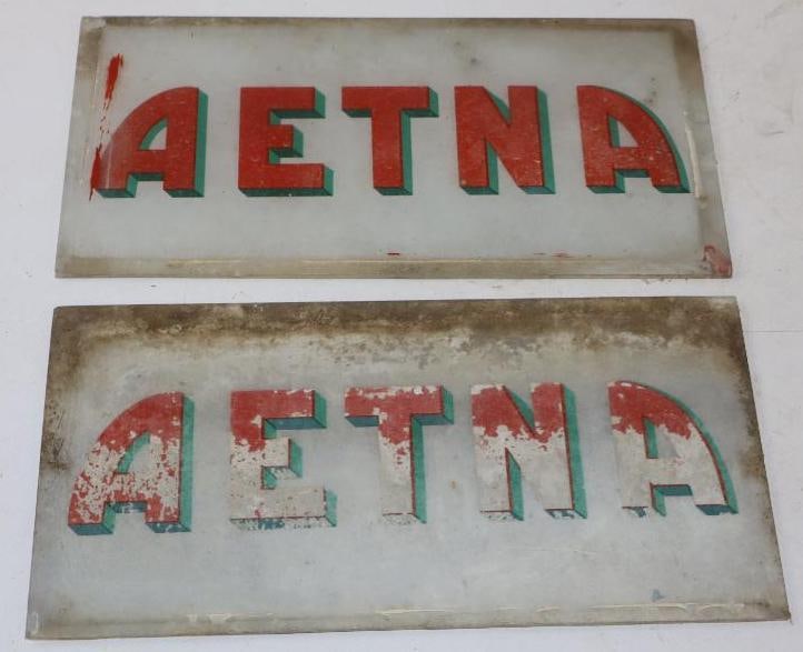 Pair Of Aetna Gas Pump Advertising Ad Glass (1 of 4)