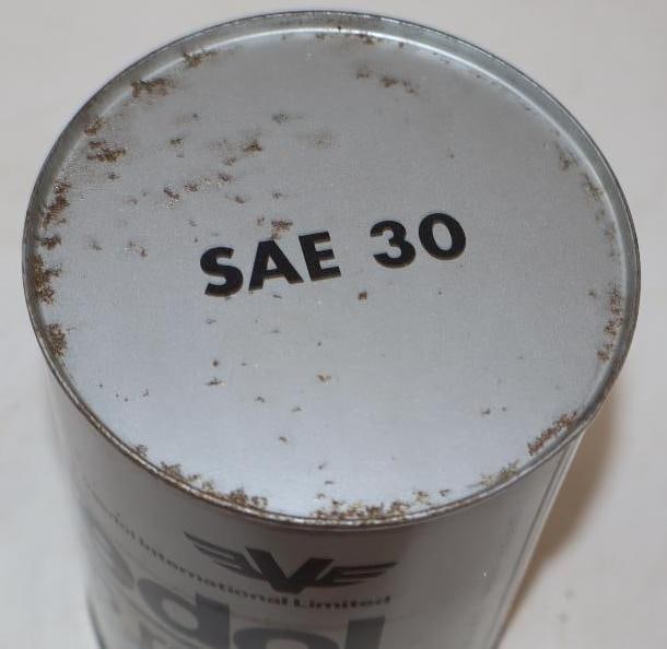 Veedol Aero Rally with Open Wheel Race Car Metal One Quart Oil Can - 5