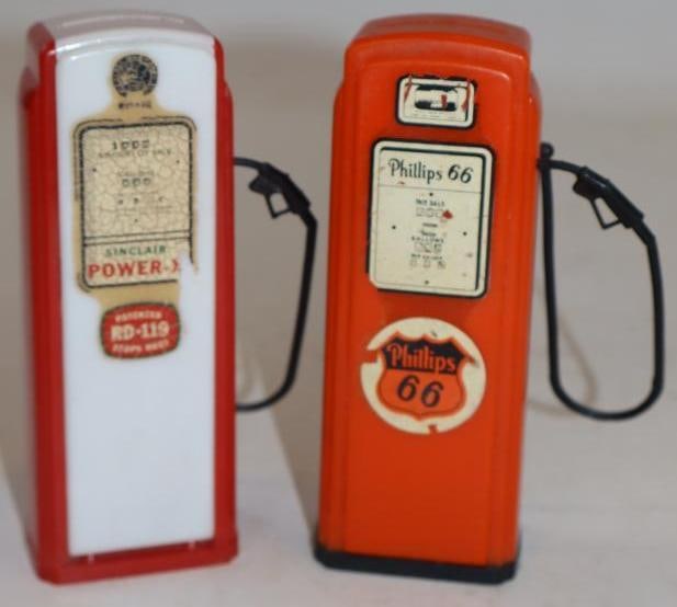 Group Of 2 Sinclair & Phillips 66 Gas Pump Shaped Coin Banks (1 of 3)