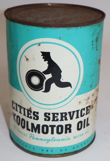 Graphic Cities Service Kool Motor Metal One Quart Oil Can with Gas Station Attendant (White Band) (1 of 5)