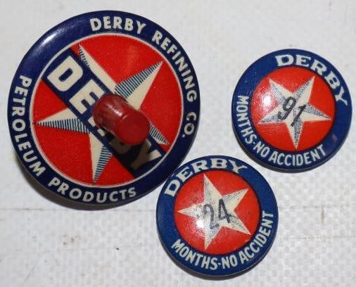 Group Of 3 Derby No Accident & Spinning Top Pinback Badges & Toy: Largest Is 1.25x 1.25x 1