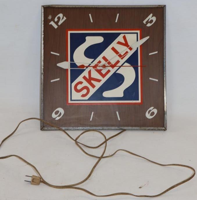 Skelly Gas & Oil Advertising Clock (1 of 3)
