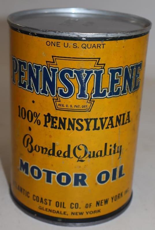 Pennsylene Metal One Quart Oil Can: Empty. Has new top lid. 32oz