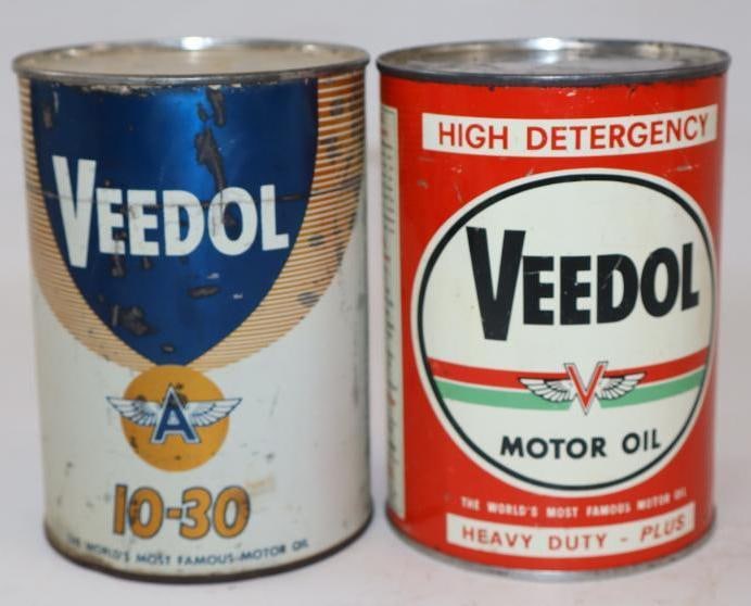 Group of 2 Different Veedol One Quart Metal Oil Cans (1 of 2)