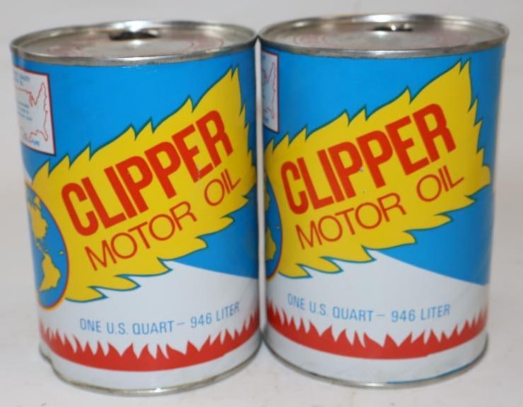 Group of 2 Clipper Composite One Quart Oil Cans (1 of 2)