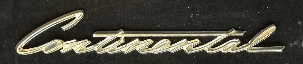 Lincoln Continental Grille Script (1 of 2)