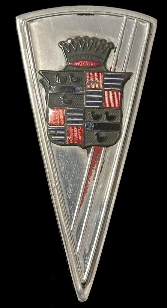 Cadillac V8 Radiator Emblem (1 of 2)