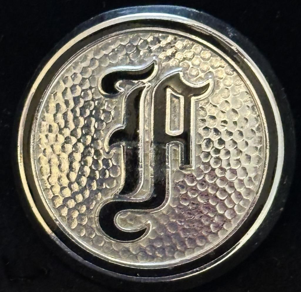 Franklin Radiator Emblem: 1925 - 1926 Franklin radiator emblem. This emblem measures approximately 1.75" in diameter.