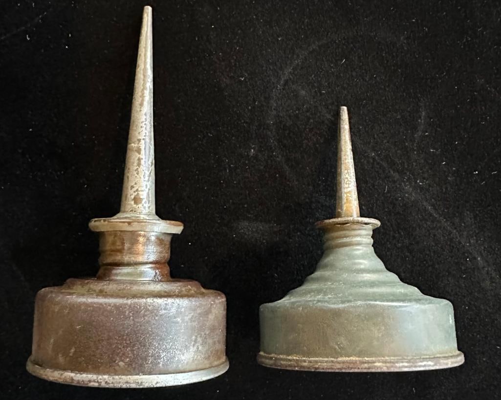 Pair of Small Thumb Pump Oilers (1 of 3)