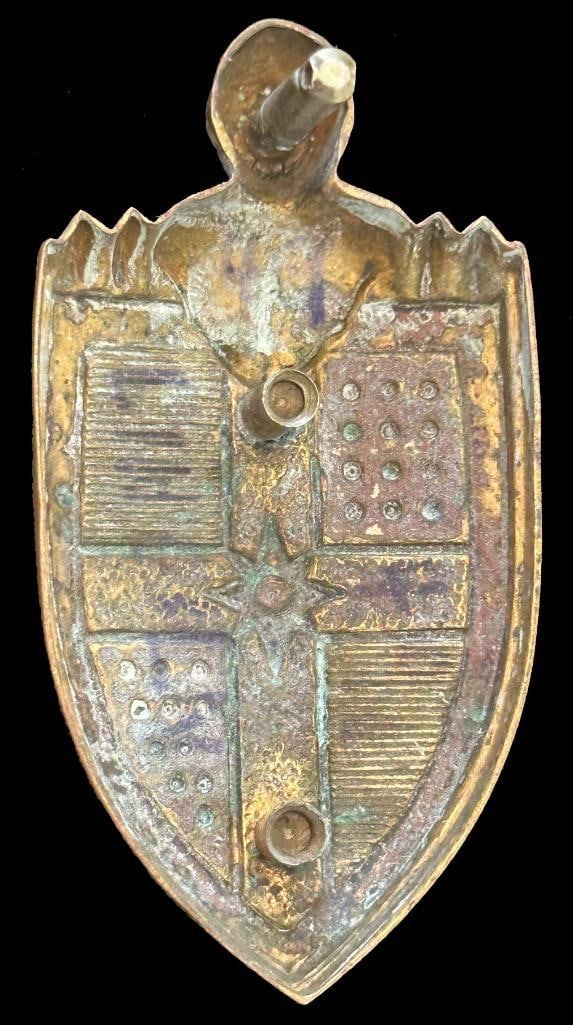 Lincoln Grille Emblem - 2