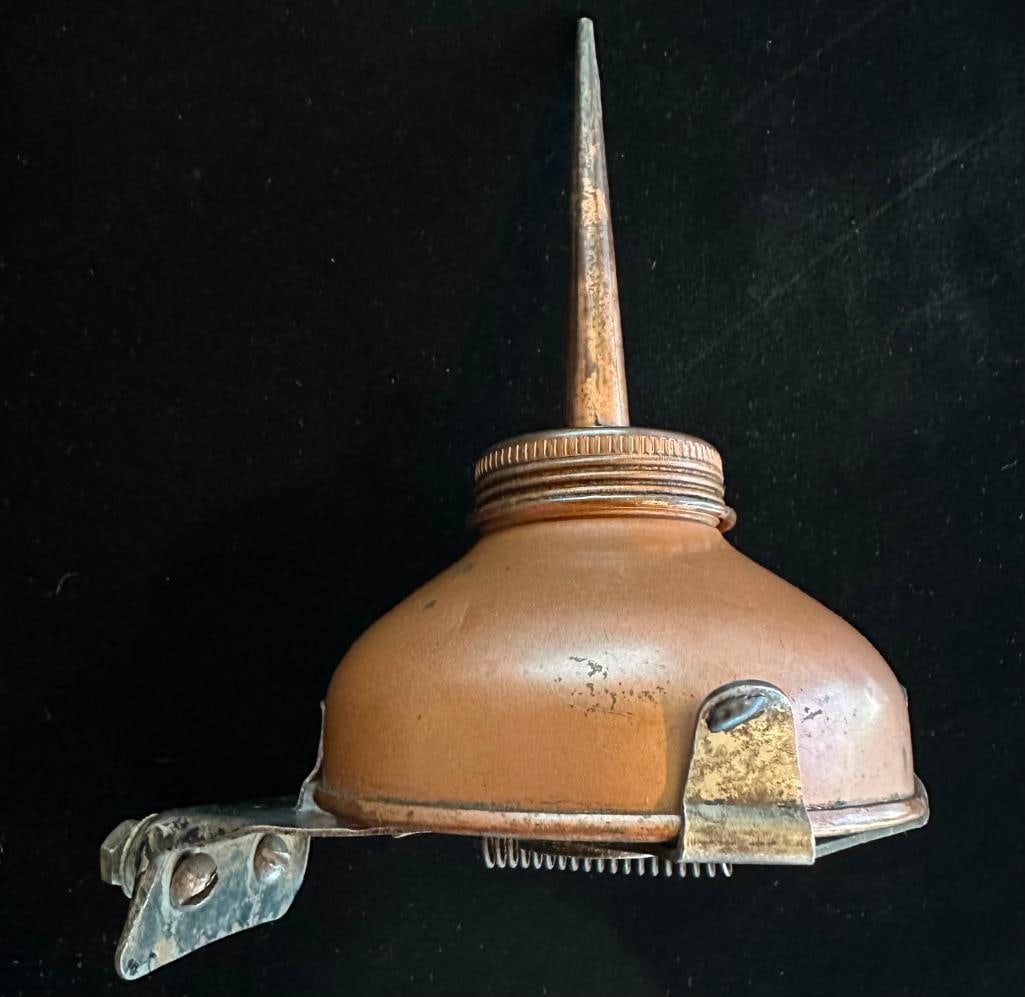 Copper Thumb Pump Oiler with Spring Firewall Bracket (1 of 3)