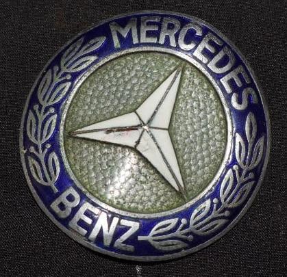 Mercedes Benz W110 " Fintail " Grille Emblem ( Enameled Brass, 65-69 ): 2.25x2.25
