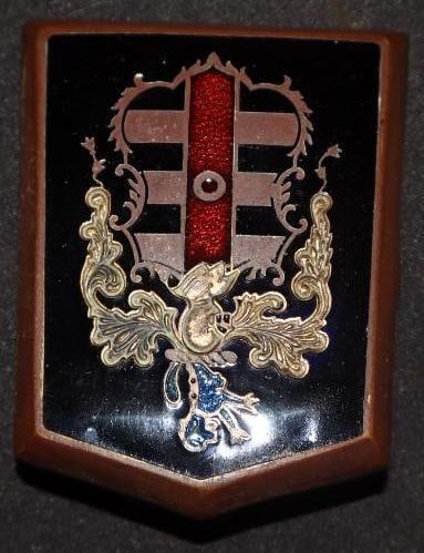 1946-48 Dodge Trunk Emblem (1 of 2)