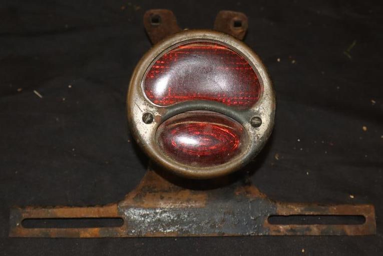 Early Automobile Duo Lamp Tail Light With Mounting Bracket (1 of 4)