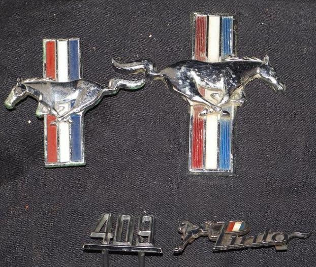 Group Of 4 Mustang, Pinto, & Chevy Fender Emblems (1 of 4)