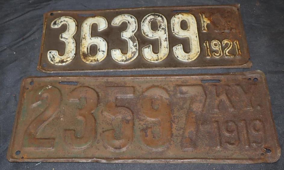 Group Of 2 1919 & 1920 Kentucky Embossed License Plates (1 of 2)