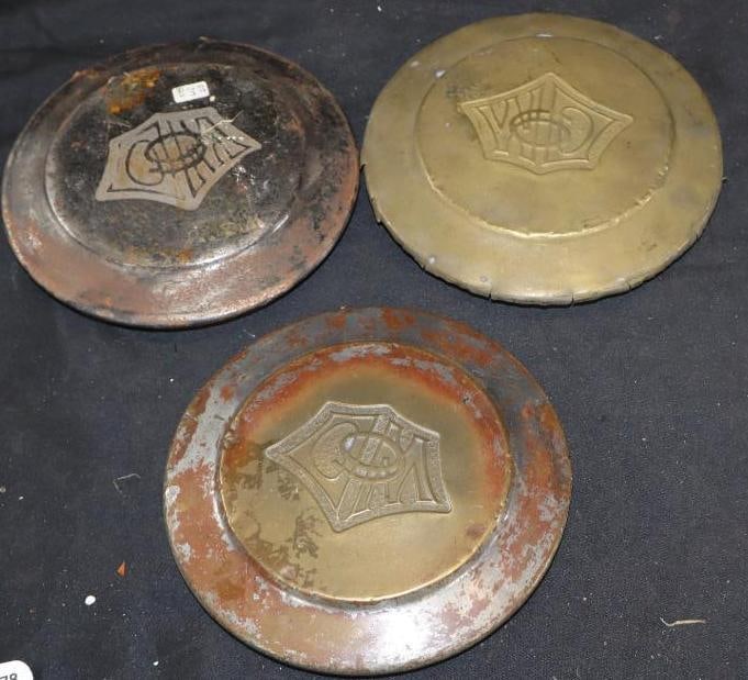 Group Of 3 Willys-Overland 6 Hubcap Wheel Covers (1 of 4)