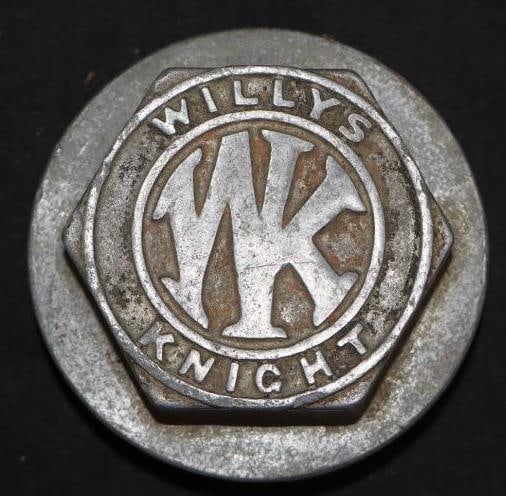Willys Knight Threaded Automobile Hubcap: 3