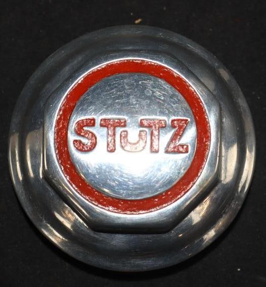 Stutz Threaded Automobile Hubcap (1 of 2)