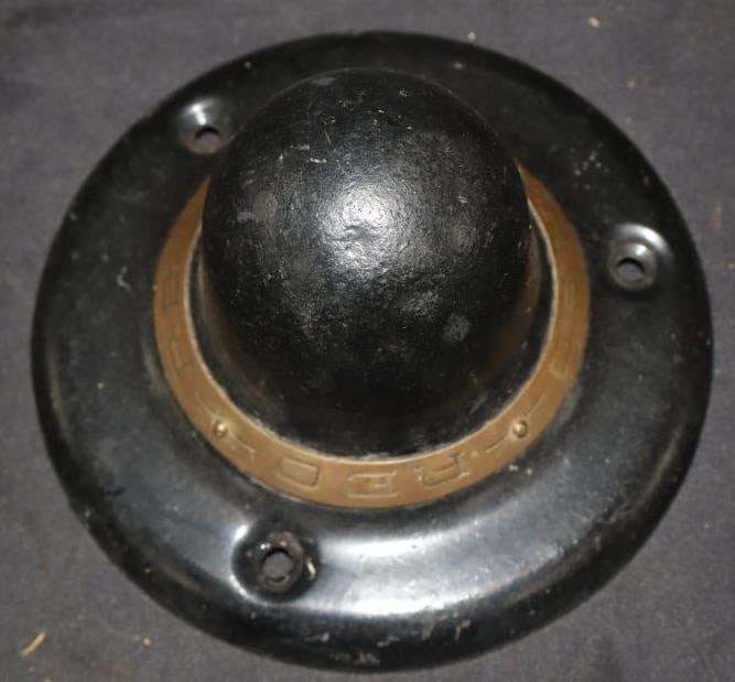 Rio Hubcap Wheel Cover (1 of 3)